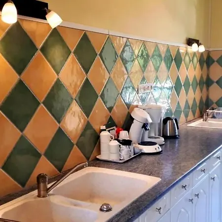 Awesome In Montreuil-sur-breche W/ Jacuzzi, Wifi And 7 Bedrooms Holiday home